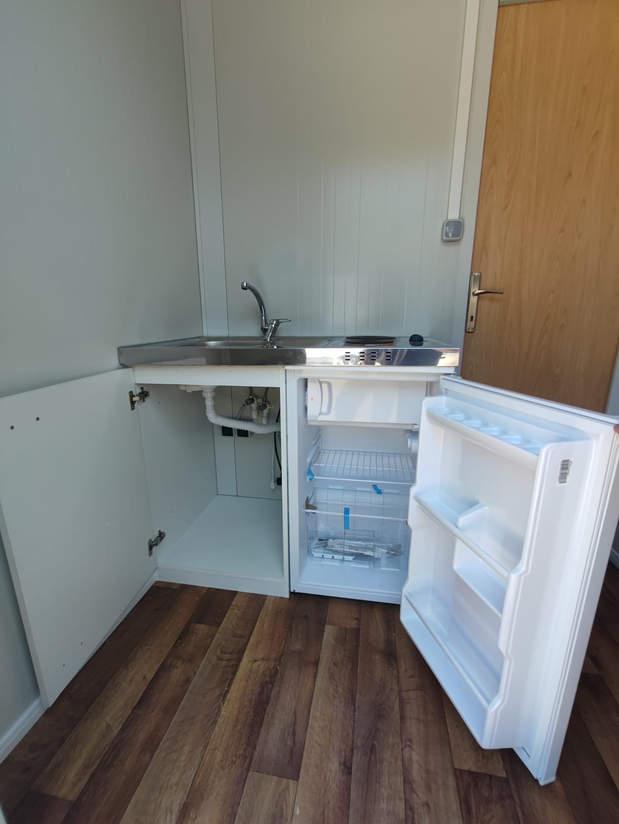 Contenedor de Oficina 240 × 700