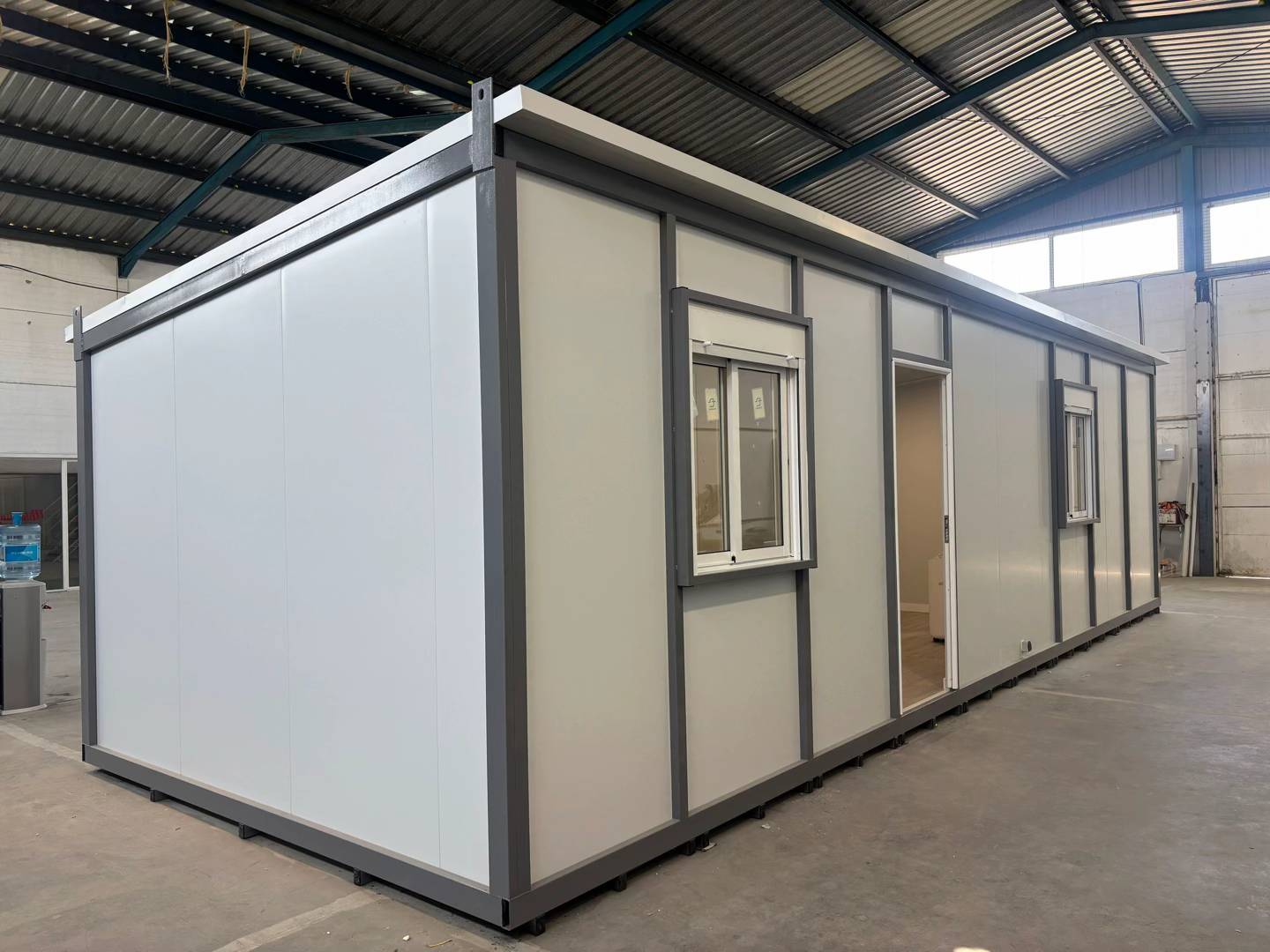 CONTENEDOR AJUSTADO DE 35 M² 