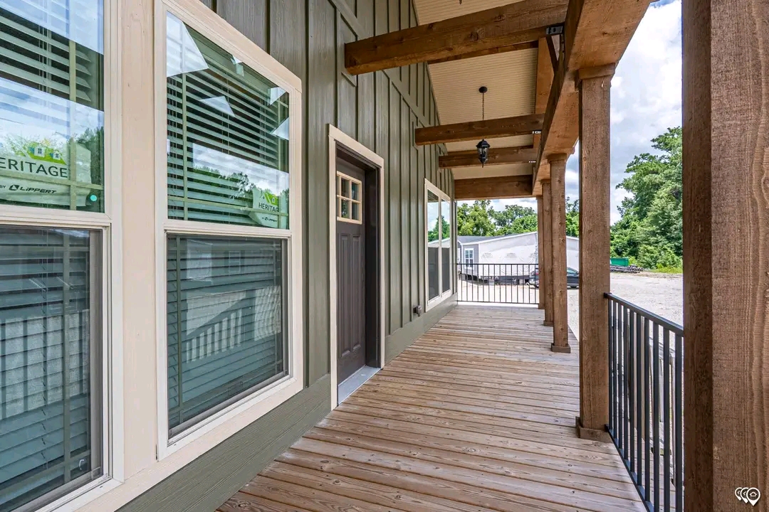 Casa rústico-moderna  212 m² 