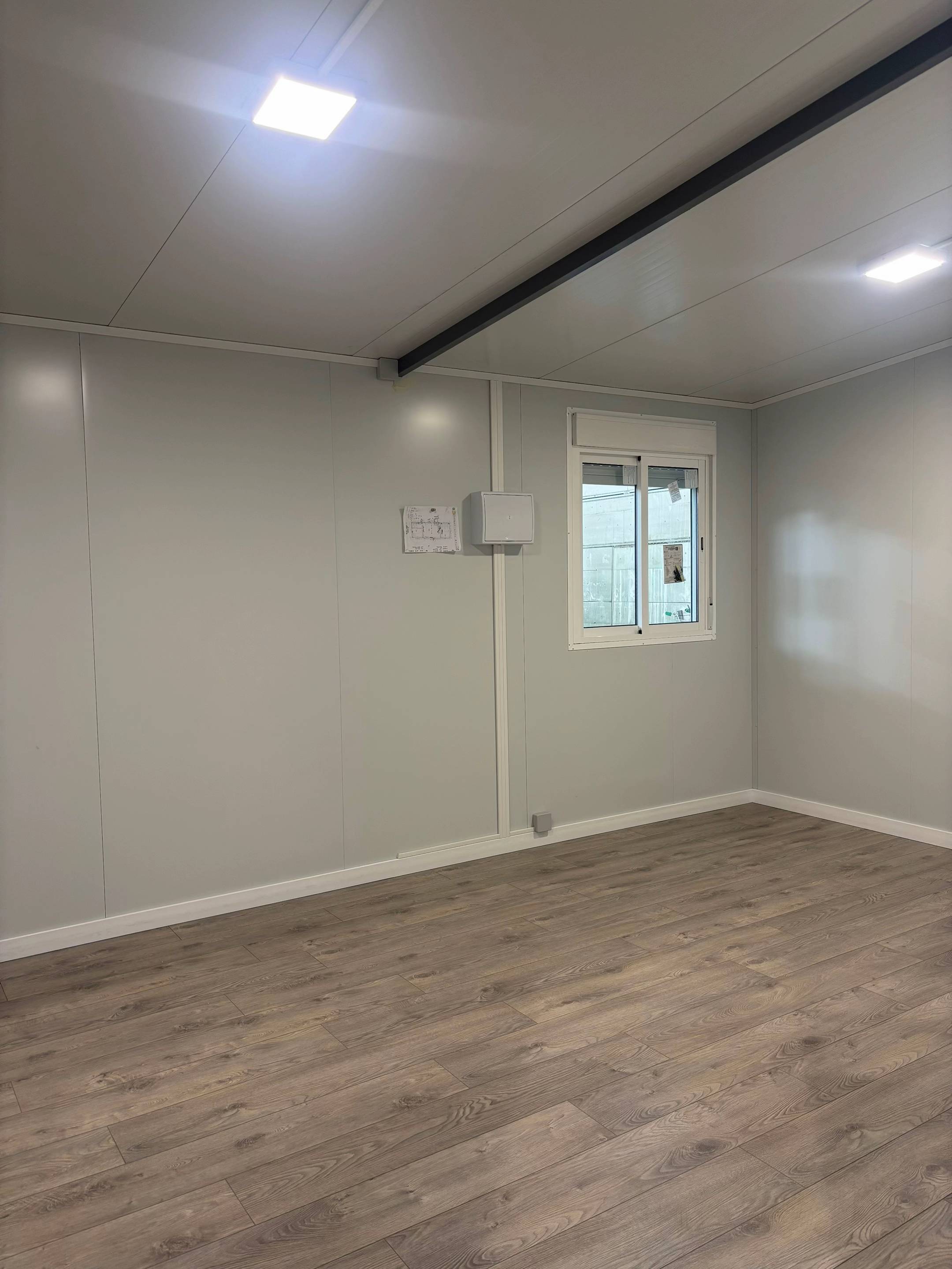 CONTENEDOR AJUSTADO DE 35 M² 